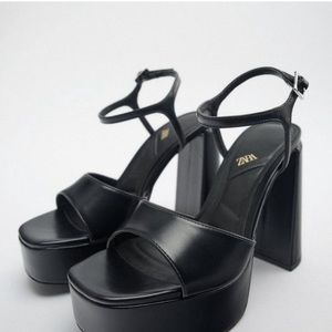 Zara Heeled Platform Sandals - Black